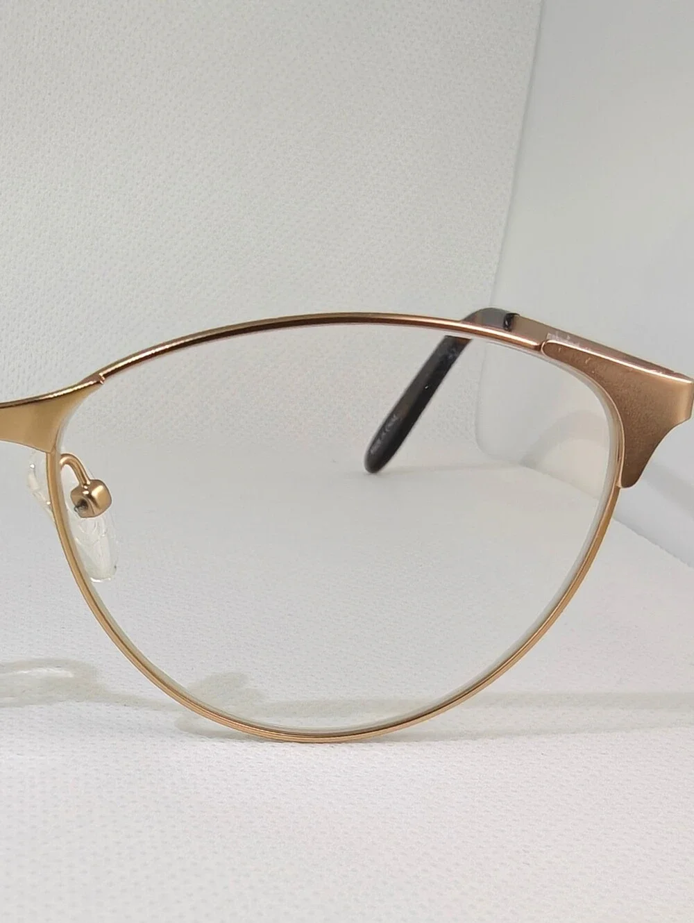 Sisi. Gold Metal Cat-Eye Women's Eyeglass Frames.